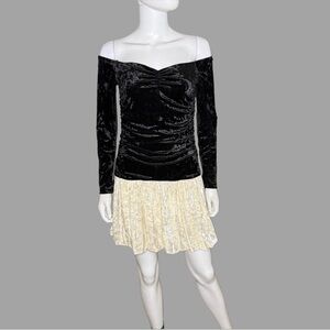 Lush Off The Shoulder Long Sleeve Bubble Hem‎ Mini Dress